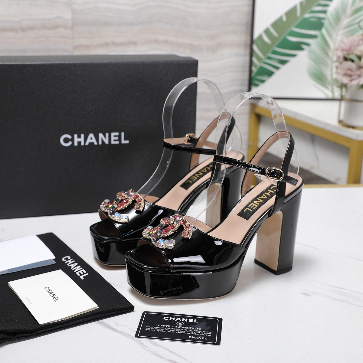 CC 26FW Platform Sandals Rhinestone Logo 11cm Black Patent Leather 170610