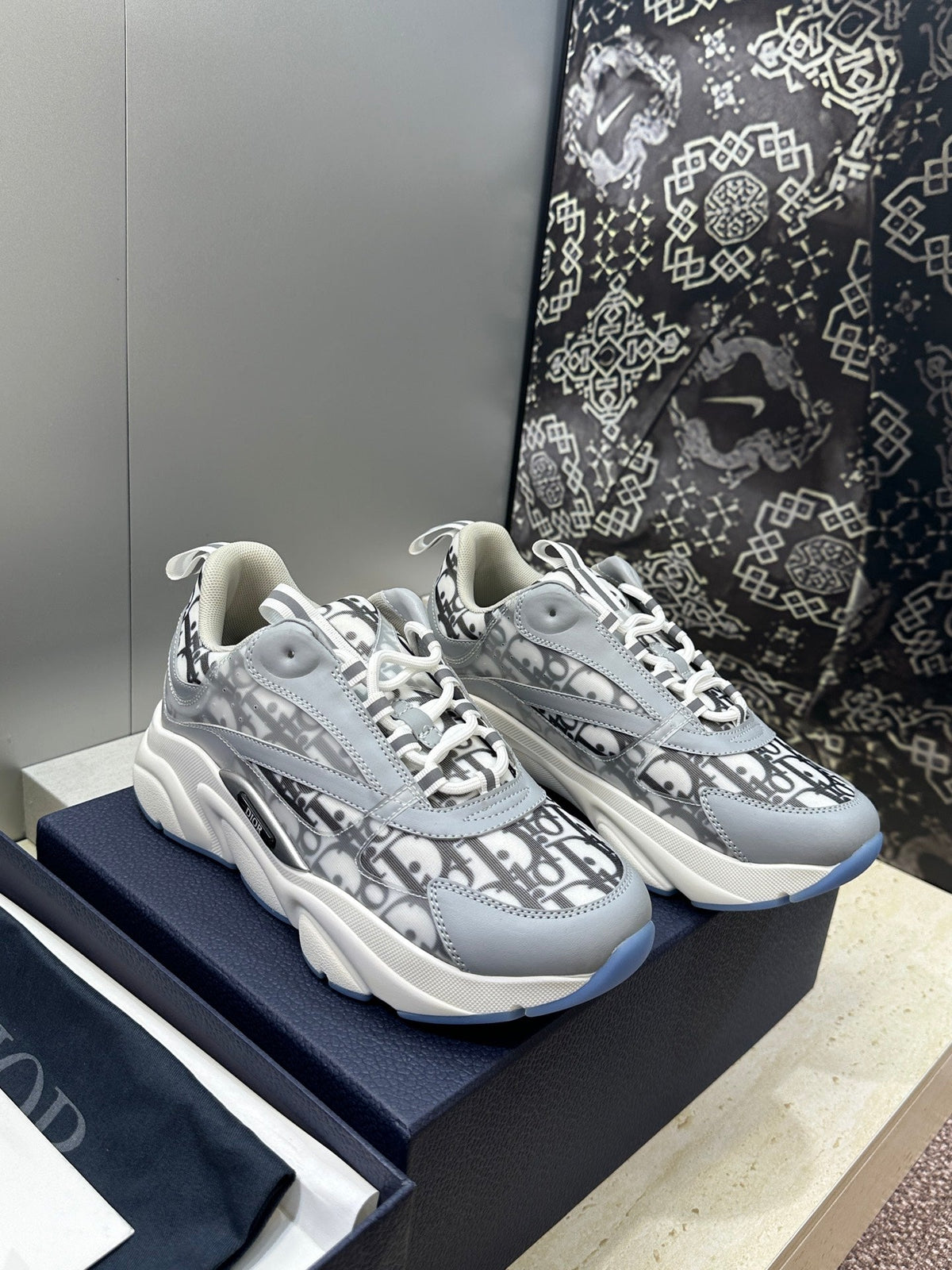 CD 26s Men B22 Sneakers Grey Oblique Jacquard Canvas 742195