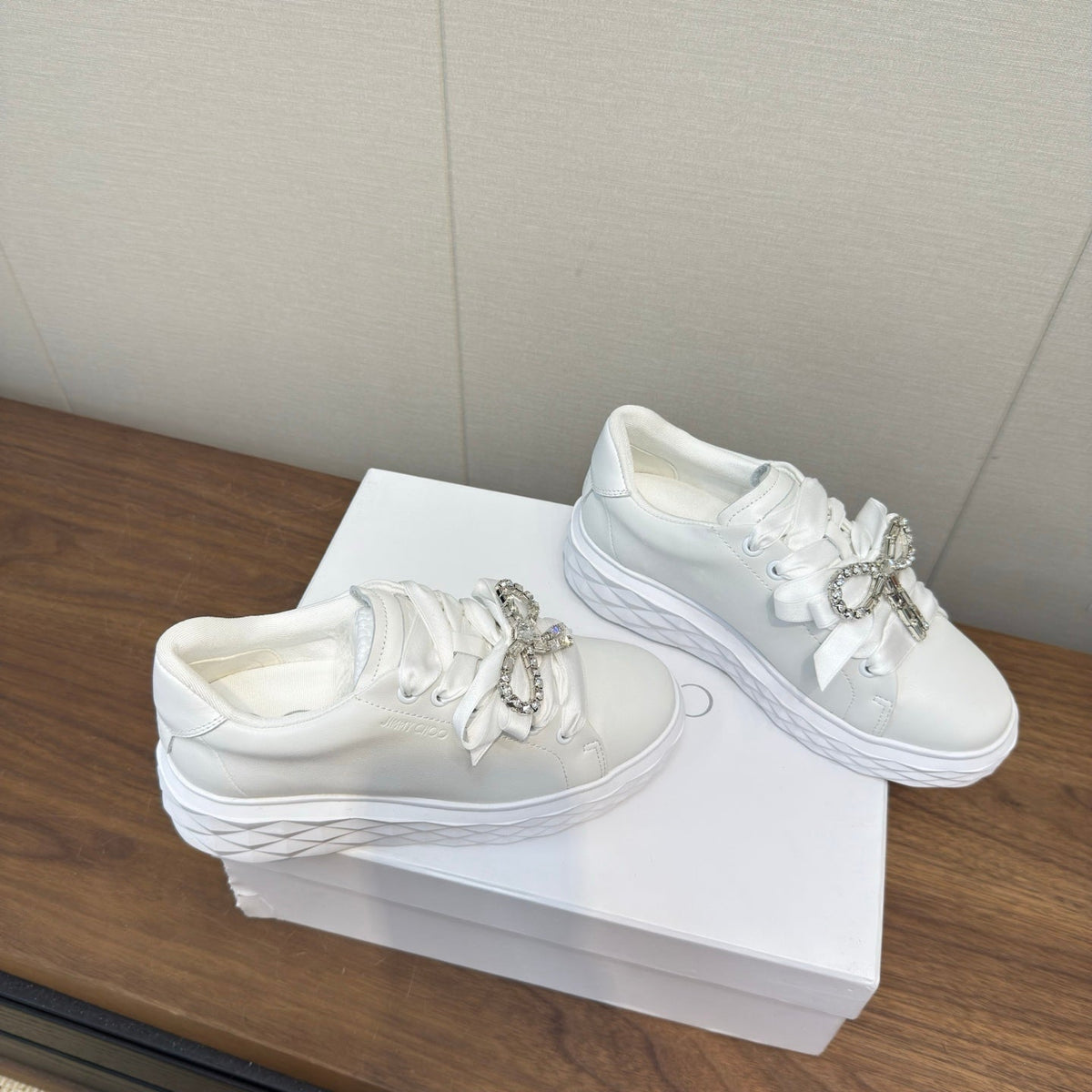 Jimmy Choo 26S Sneakers 5.5cm White Calfskin With Crystal Bow 619472