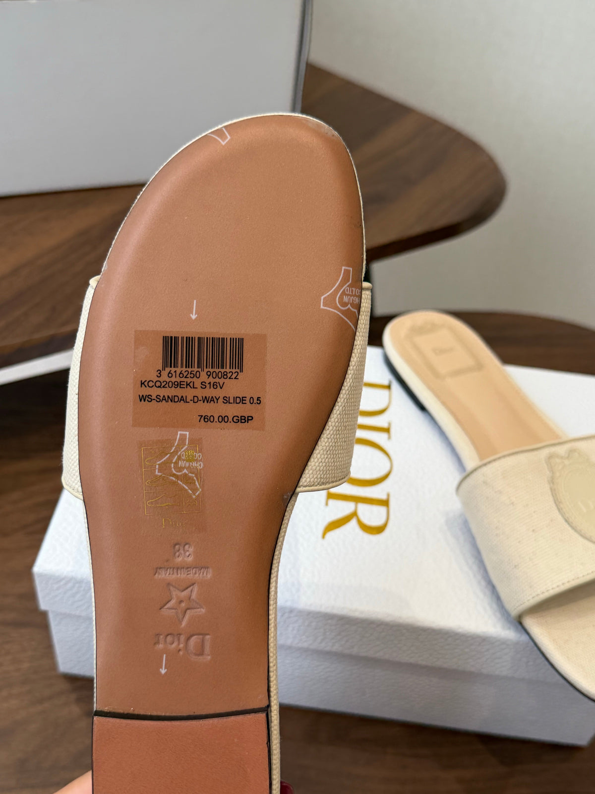 CD 26s D Badge Flat Slide Sandals Ivory White Canvas And Calfskin 294815