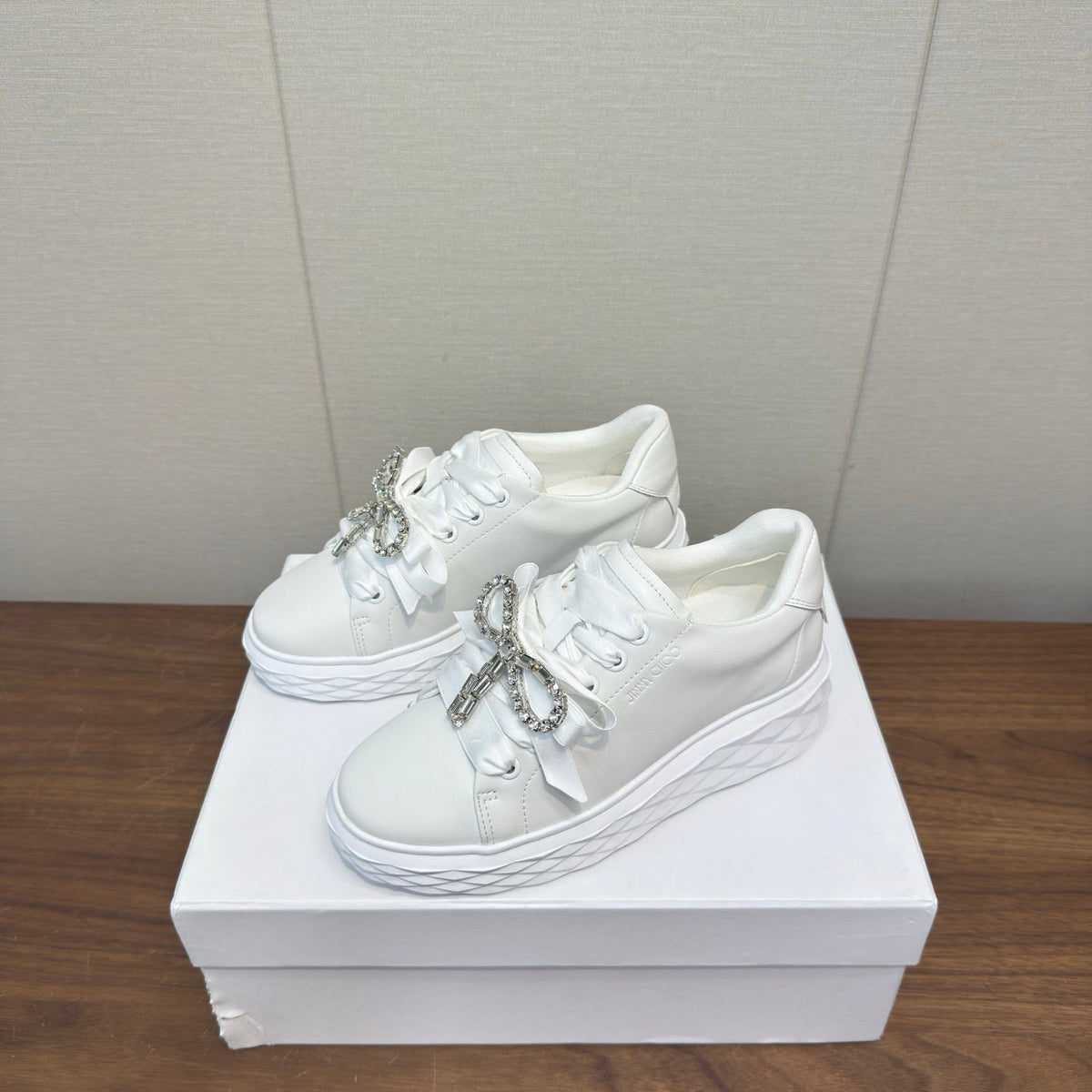 Jimmy Choo 26S Sneakers 5.5cm White Calfskin With Crystal Bow 619472