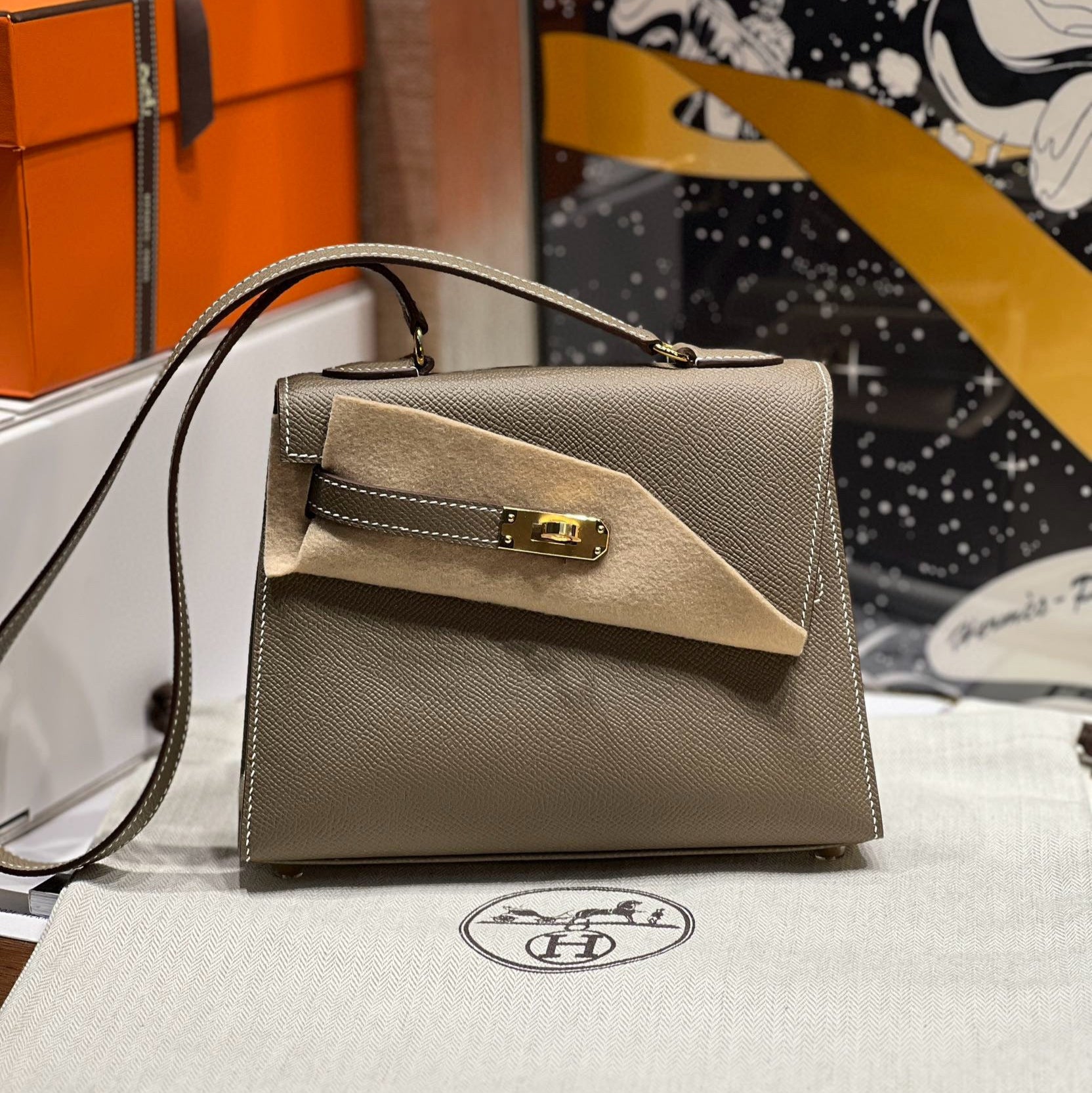 HM Kelly Desordre 20cm Etoupe Grey Epsom Gold Hardware