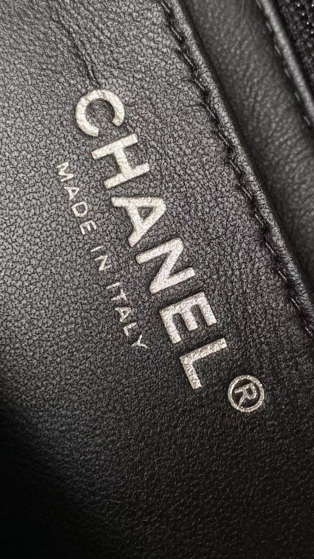 25C Mini Flap Bag Top Handle 20cm Black Lambskin Black Hardware Premium Version