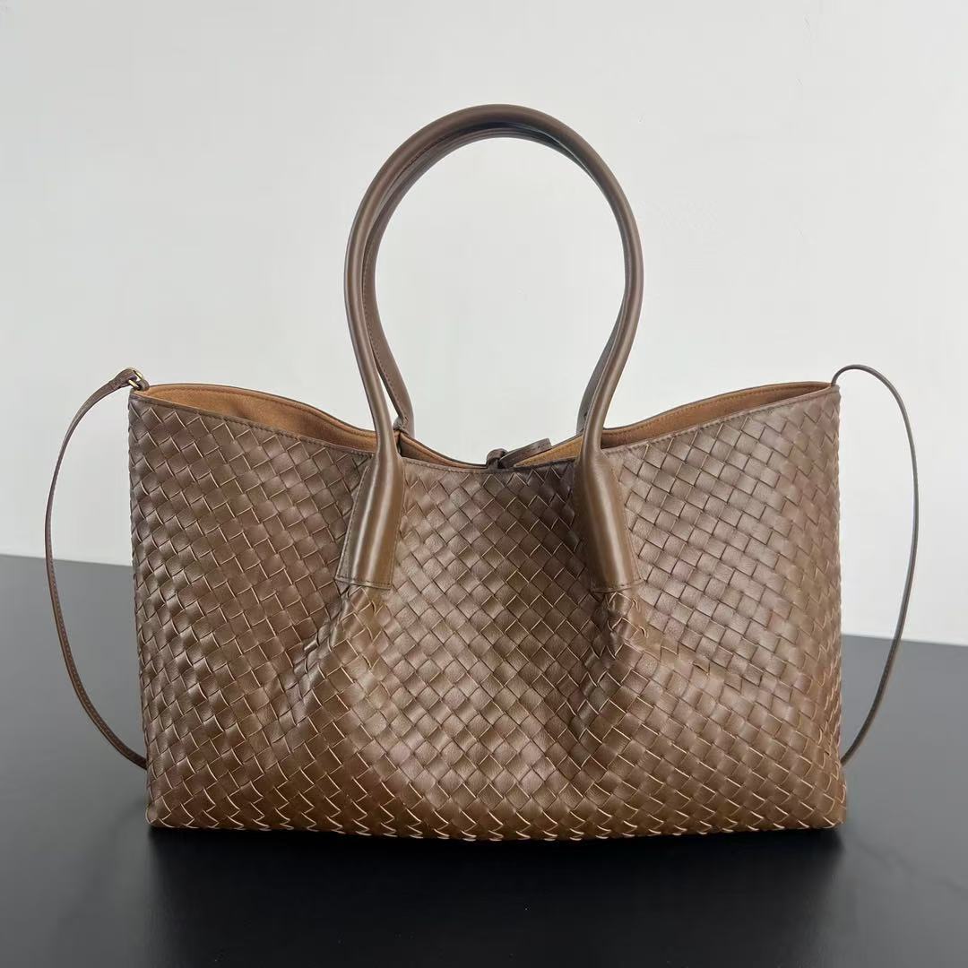 BV Reversible Tote Bag 43cm Intreccio Nocciola Amber Calfskin Suede