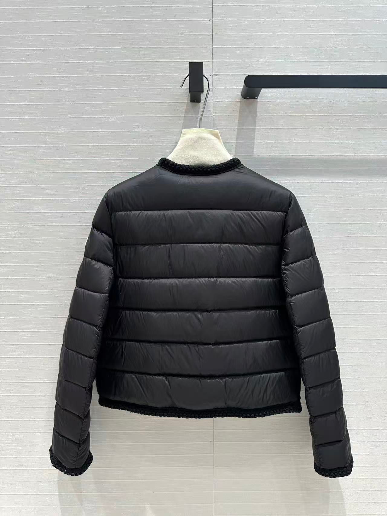 MC Women's Aristeo Short Down Jacket Black