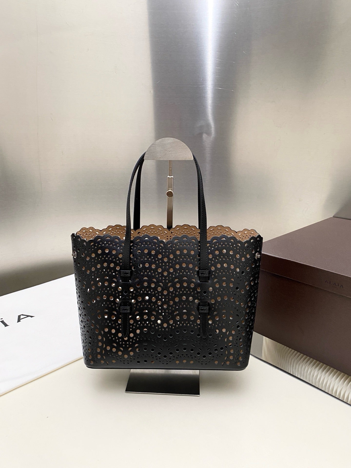 Alaia Mina Bag 25cm Black Vienne Wave Calfskin
