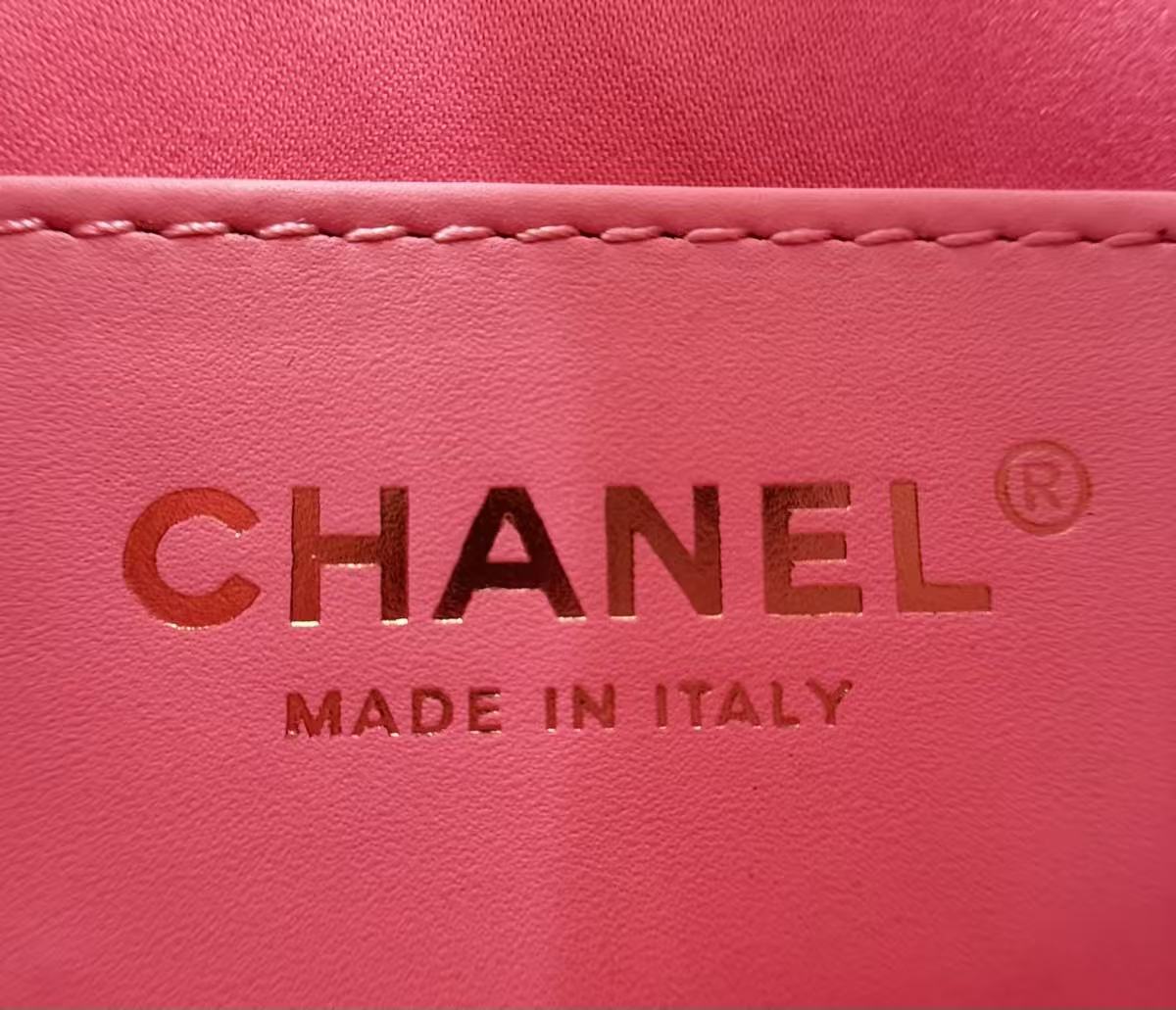 CC 26s Small Handbag 22cm Hot Pink Caviar