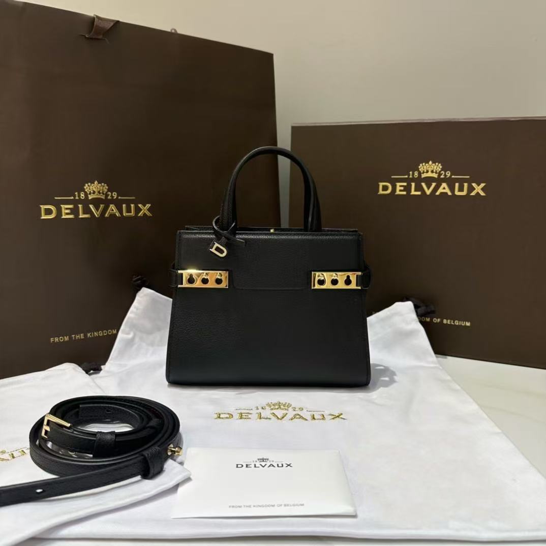 DX Tempête Crush PM Stud Detail 19cm Black Calfskin