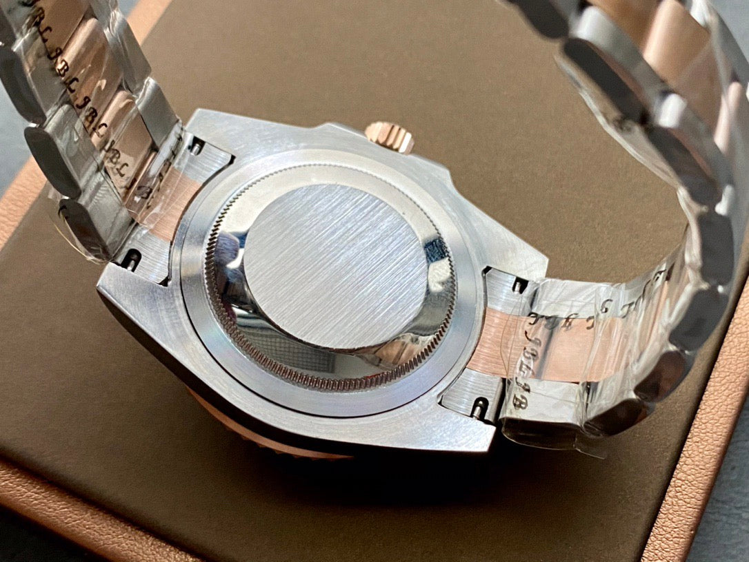 Rolex GMT-Master II 40mm Rose Gold