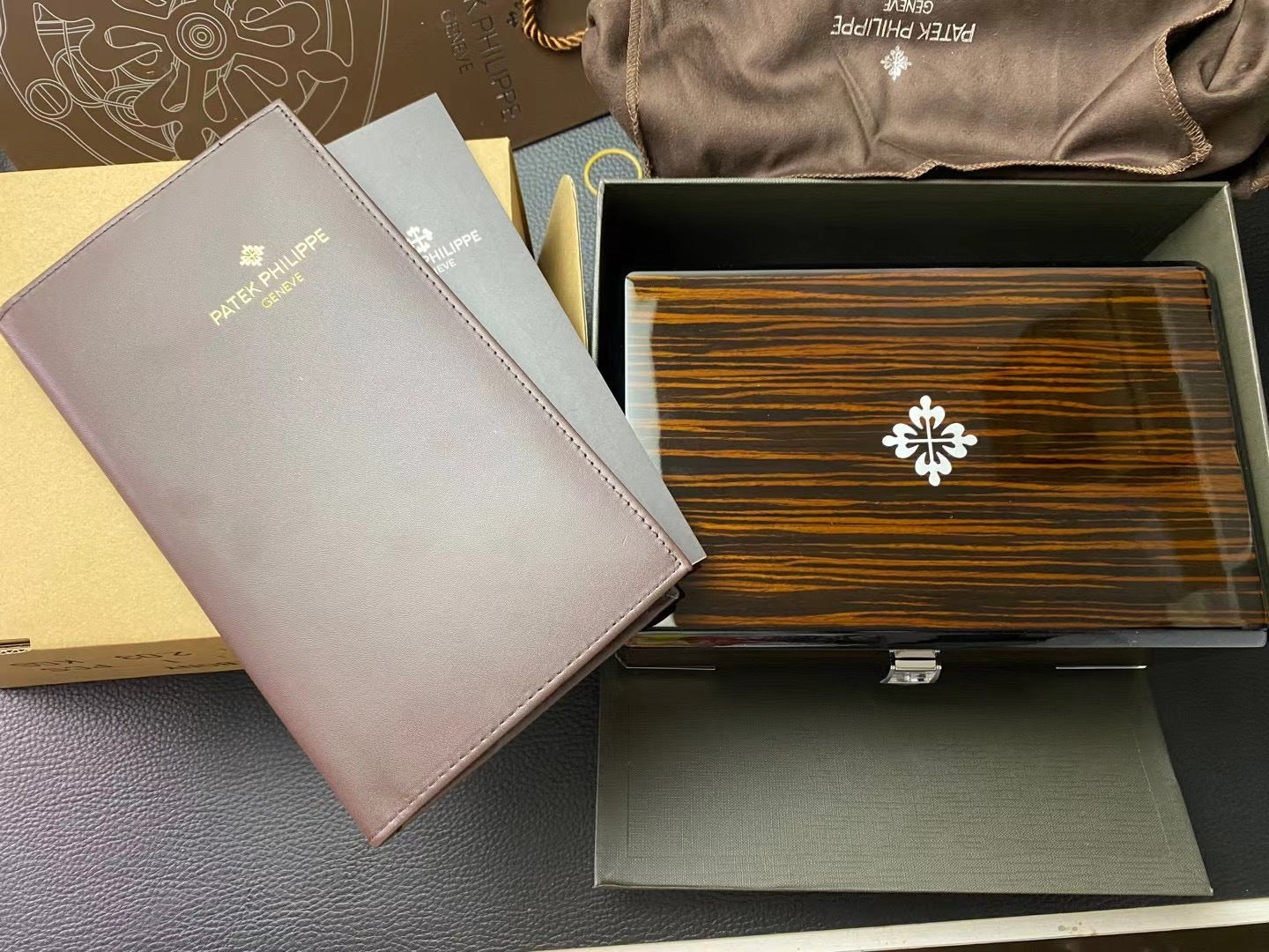 PATEK PHILIPPE BOX 01