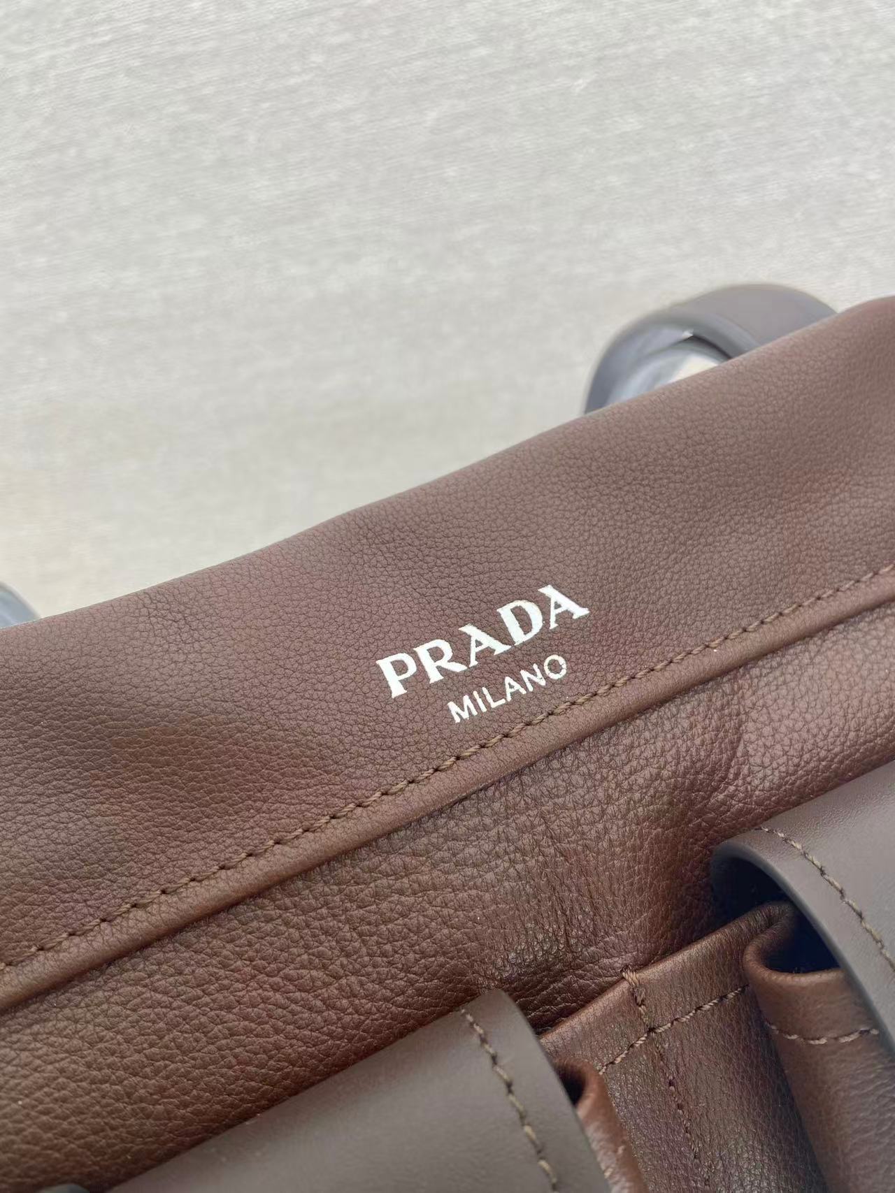 Prada Route Shopping Bag Brown Leather