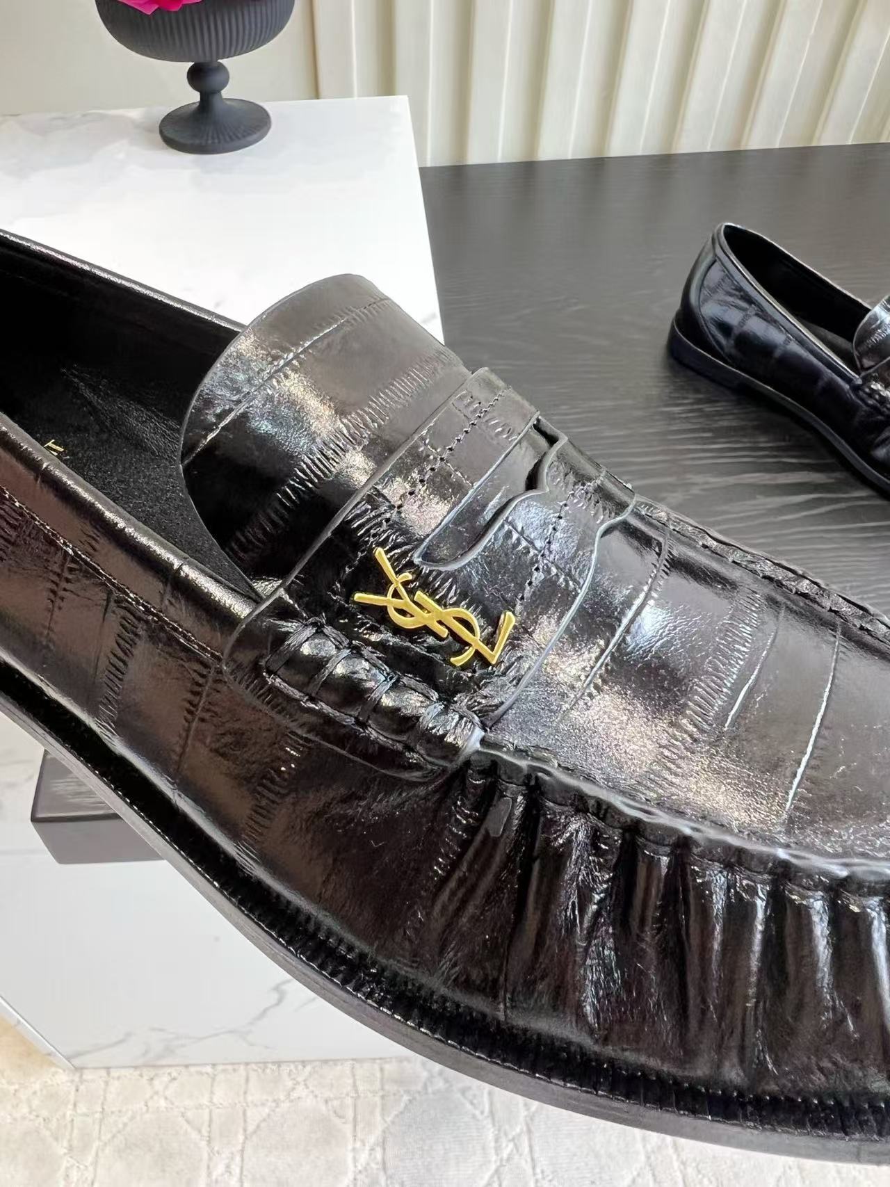 YSL-Plaque Ruched Loafers Black Croc Effect Leather