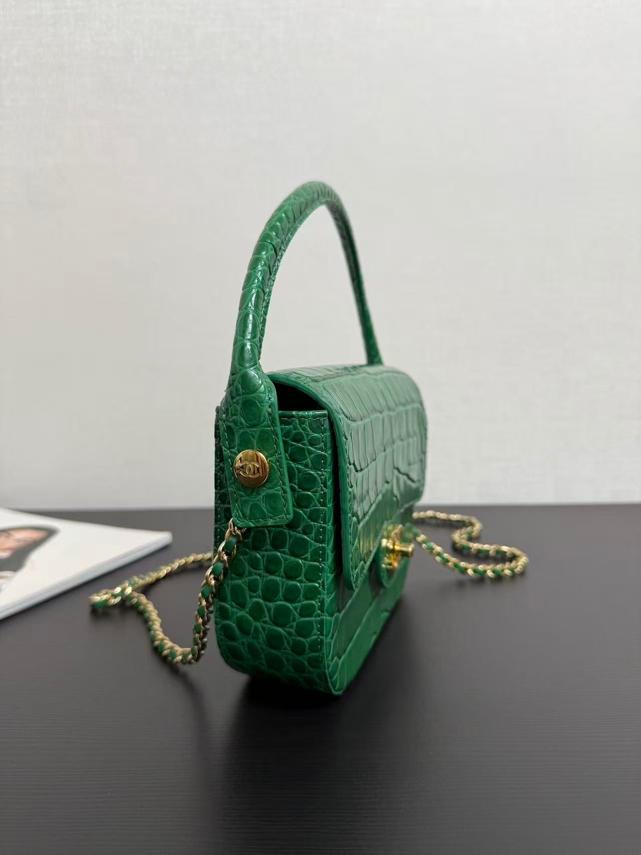 CC 26s Top Handle Flap Bag Green Crocodile-Embossed Leather