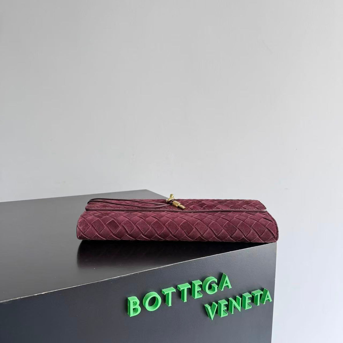 BV 26s Andiamo Long Clutch 31cm Deep Mahogany Suede 741511