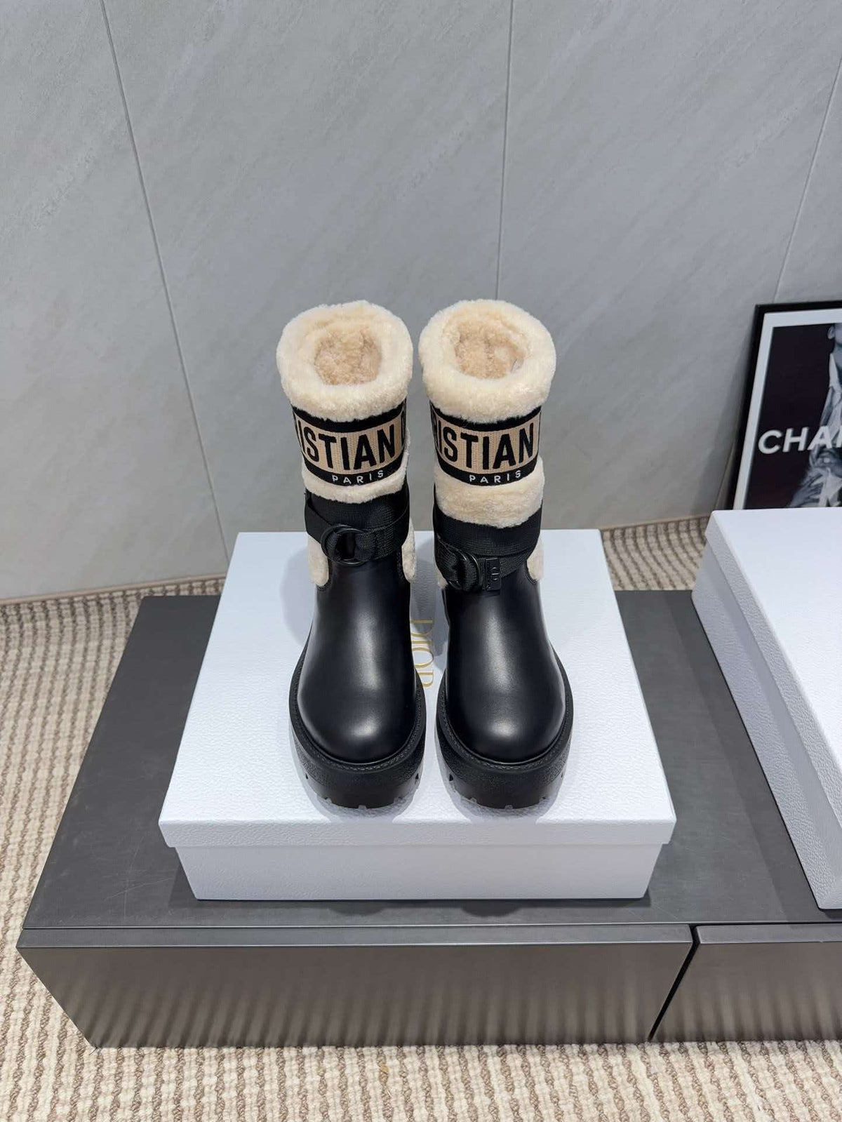 CD 26s D-Major Boots 4cm Black Calfskin White Wool