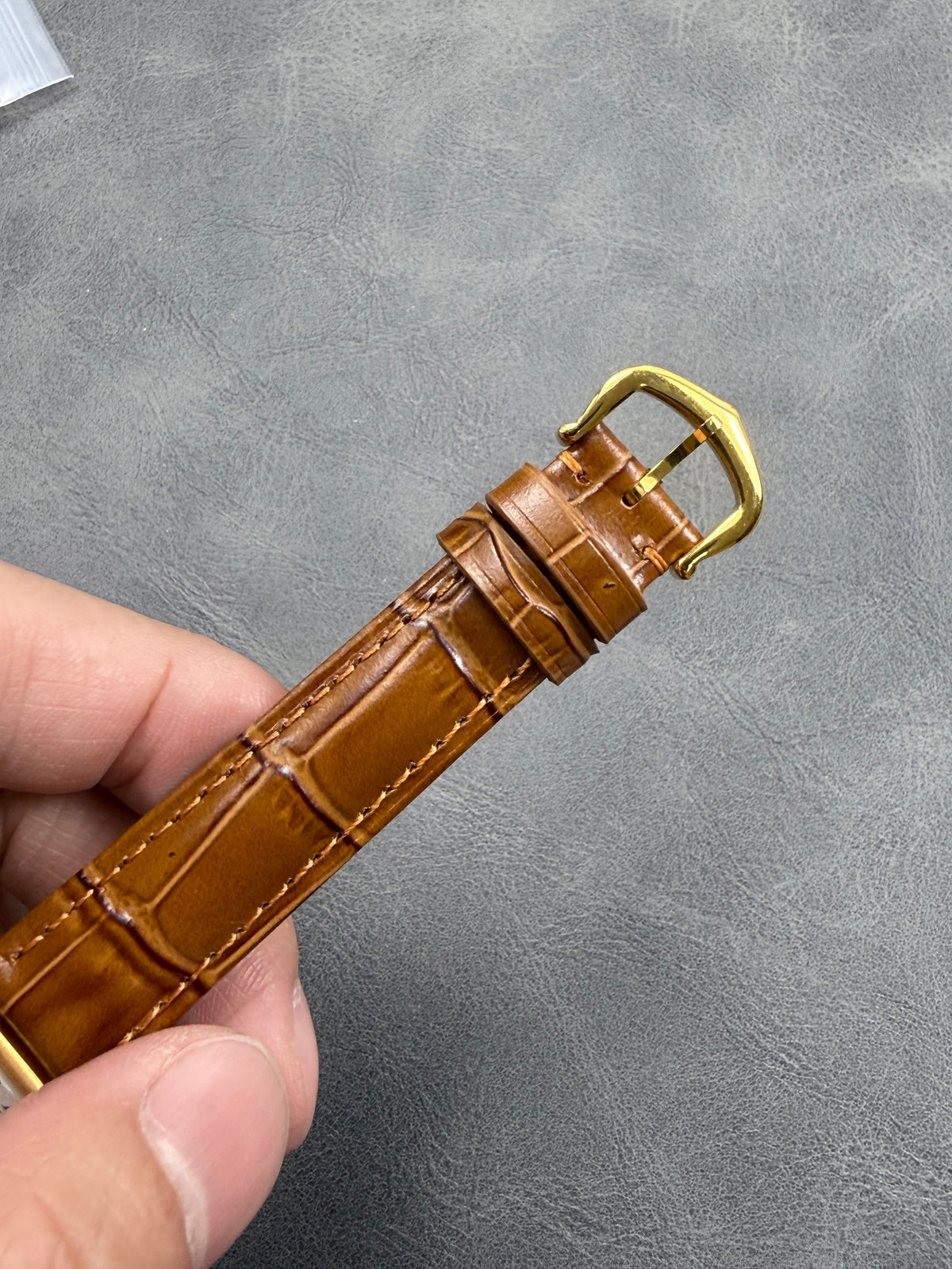 Tank Must 22mm Gold Tan Brown Crocodile