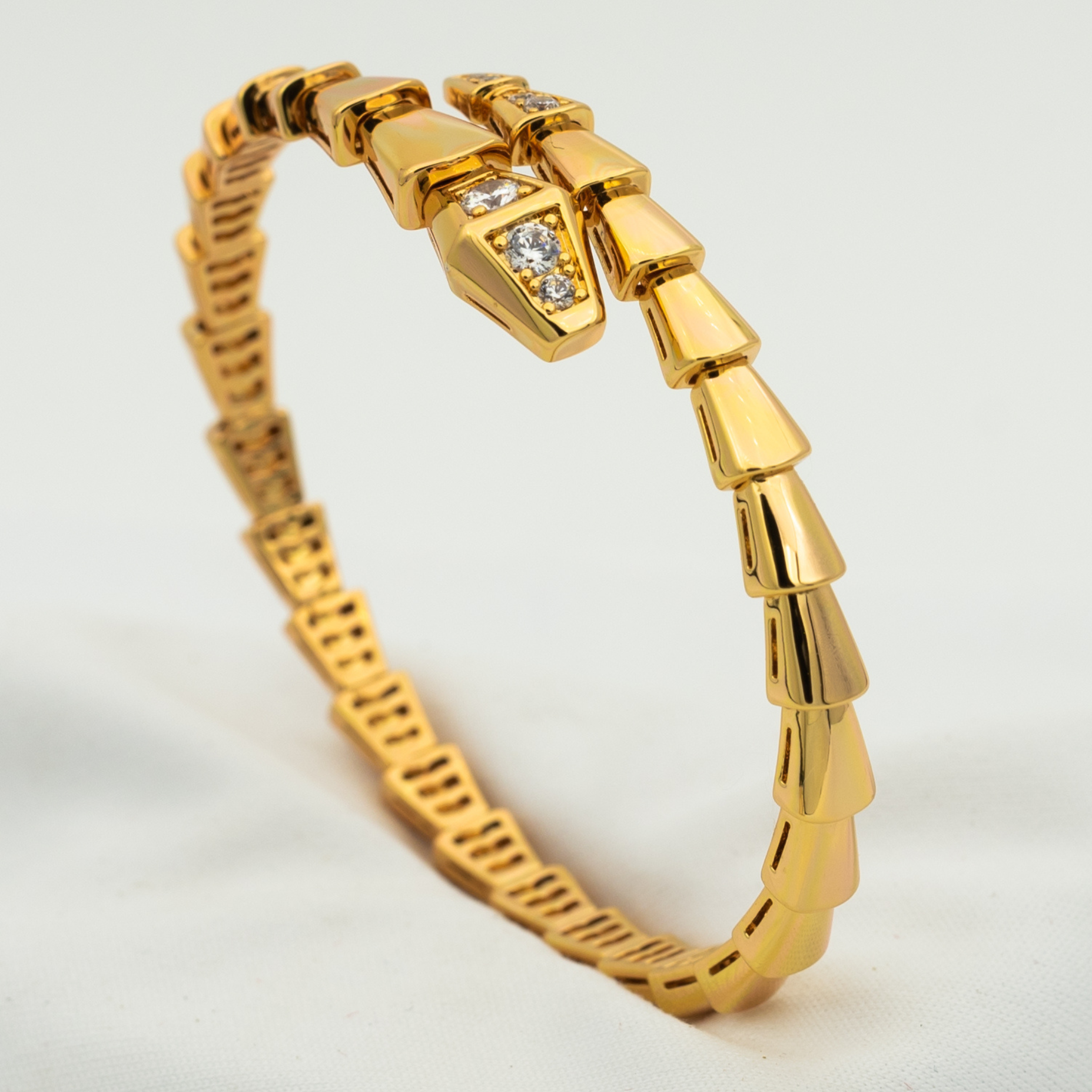 SERPENTI BRACELET DIAMONDS PINK GOLD 2