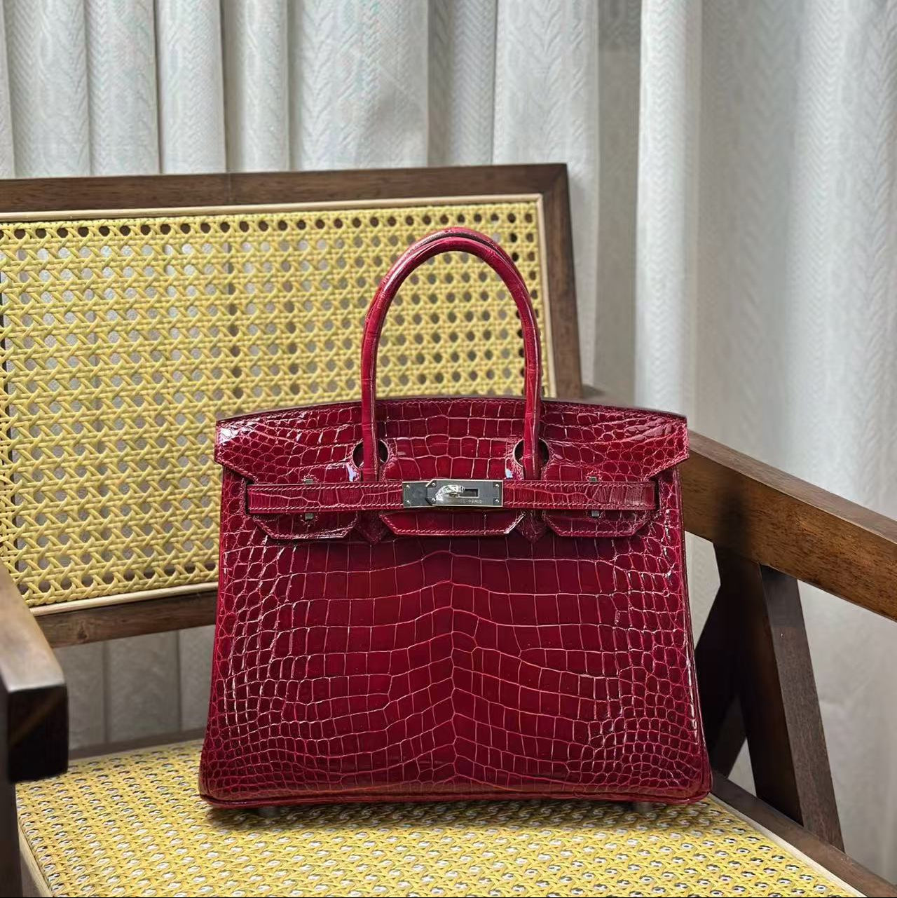 HM Birkin 25cm Deep Red Shiny Crocodile (15 day for production)