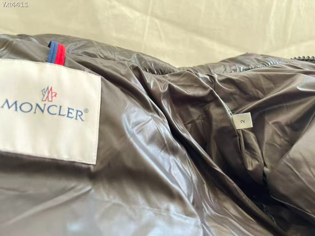 MC 26s Maya Jacket Shiny Black Nylon