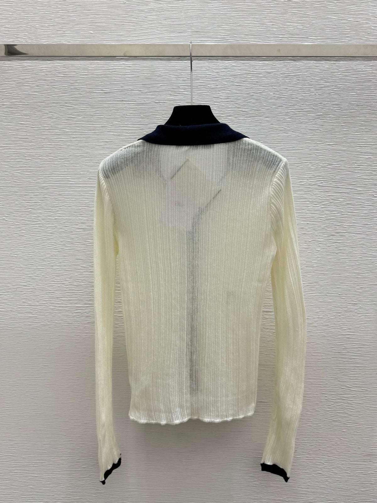 CD 26FW Ribbed-Knit Cardigan Contrast Camel Collar Covered Buttons Bee Embroidery 313314