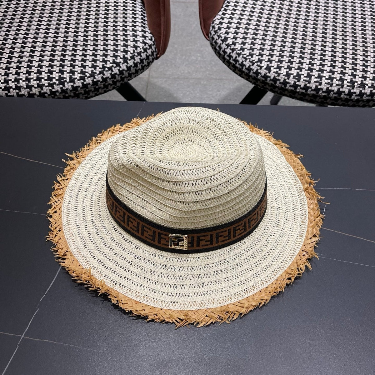 Fendi Wide-Brimmed Straw Hat 491777
