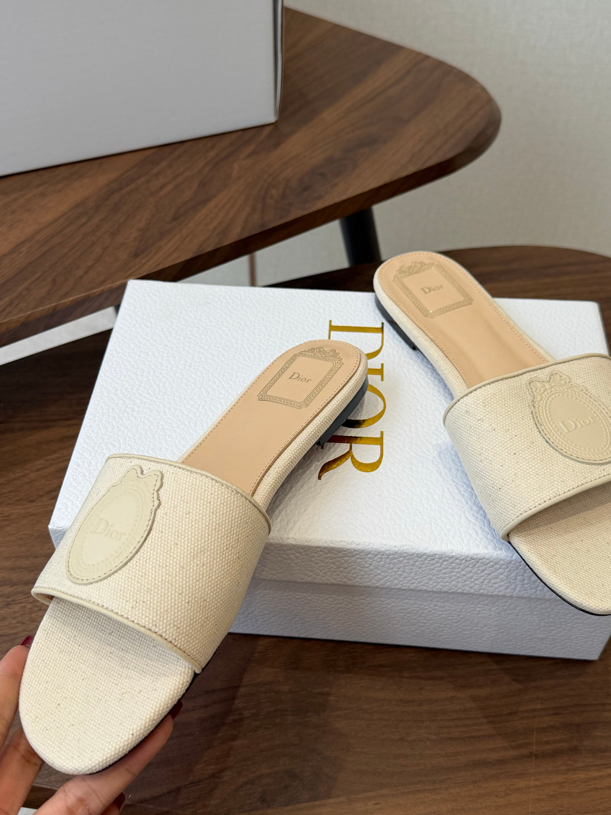 CD 26s D Badge Flat Slide Sandals Ivory White Canvas And Calfskin 294815