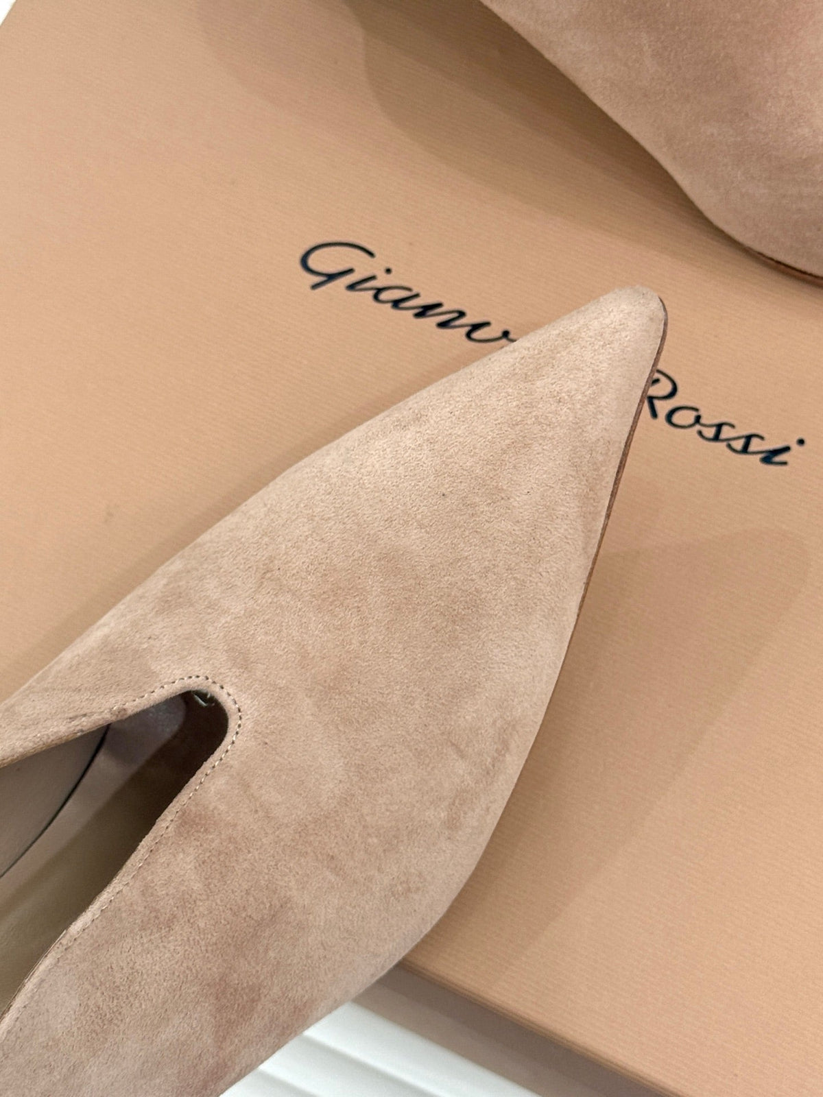 GR 26s Vania Pumps 9cm Praline Suede 175087