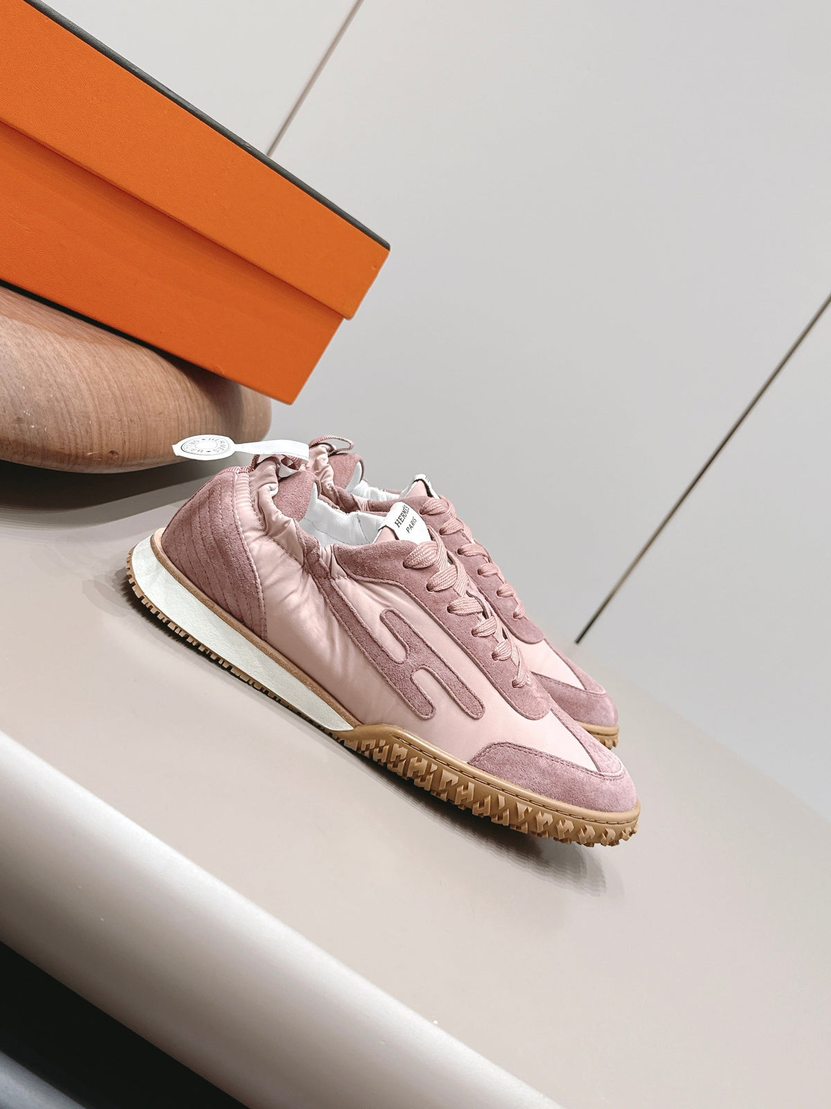 HM 26S Bouncing Sneakers Pink Nylon Suede