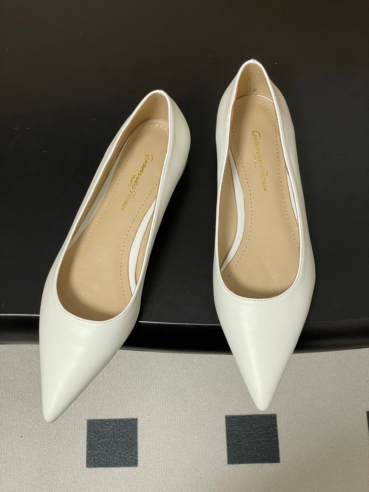 GR 26s Flats White Calfskin 164794