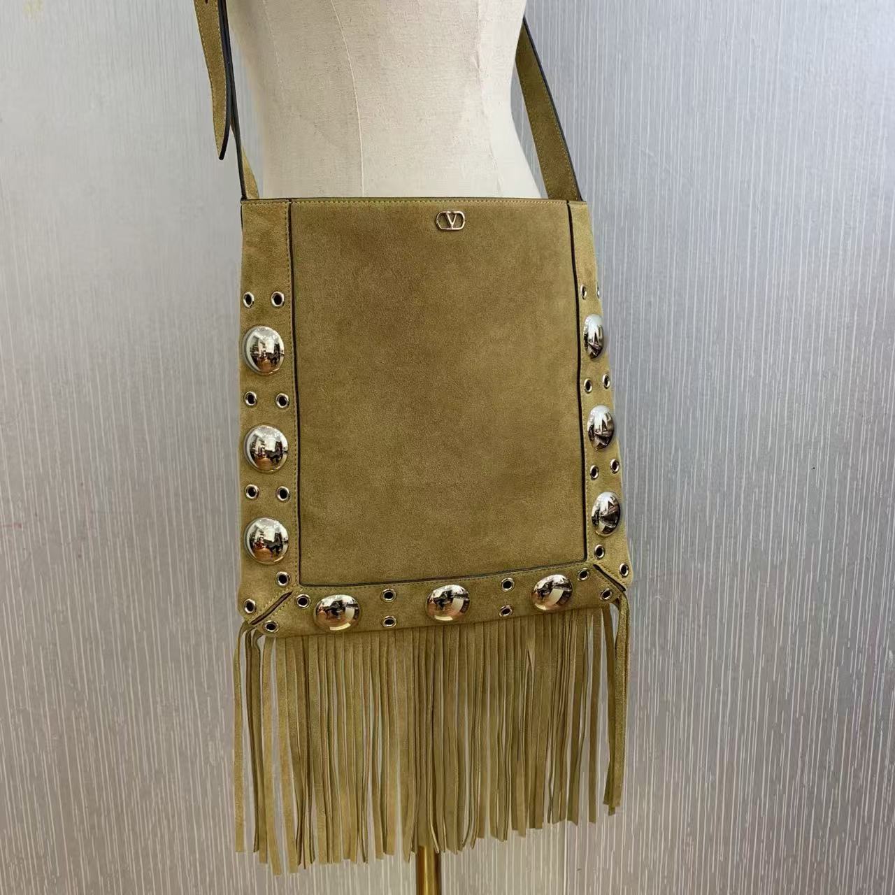 VT Nellcôte Shoulder Bag With Fringes Brown Suede