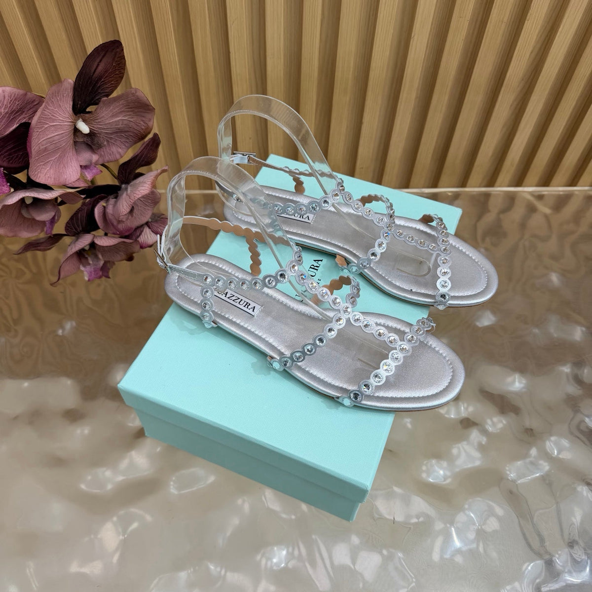 Aquazzura 26s Flat Sandals Silver Calfskin Crystal Embellished 625184