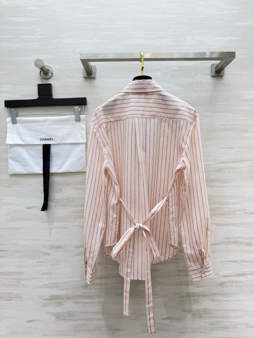 CC 26FW Striped Shirt Back Tie Detail Light Pink Cotton 441640