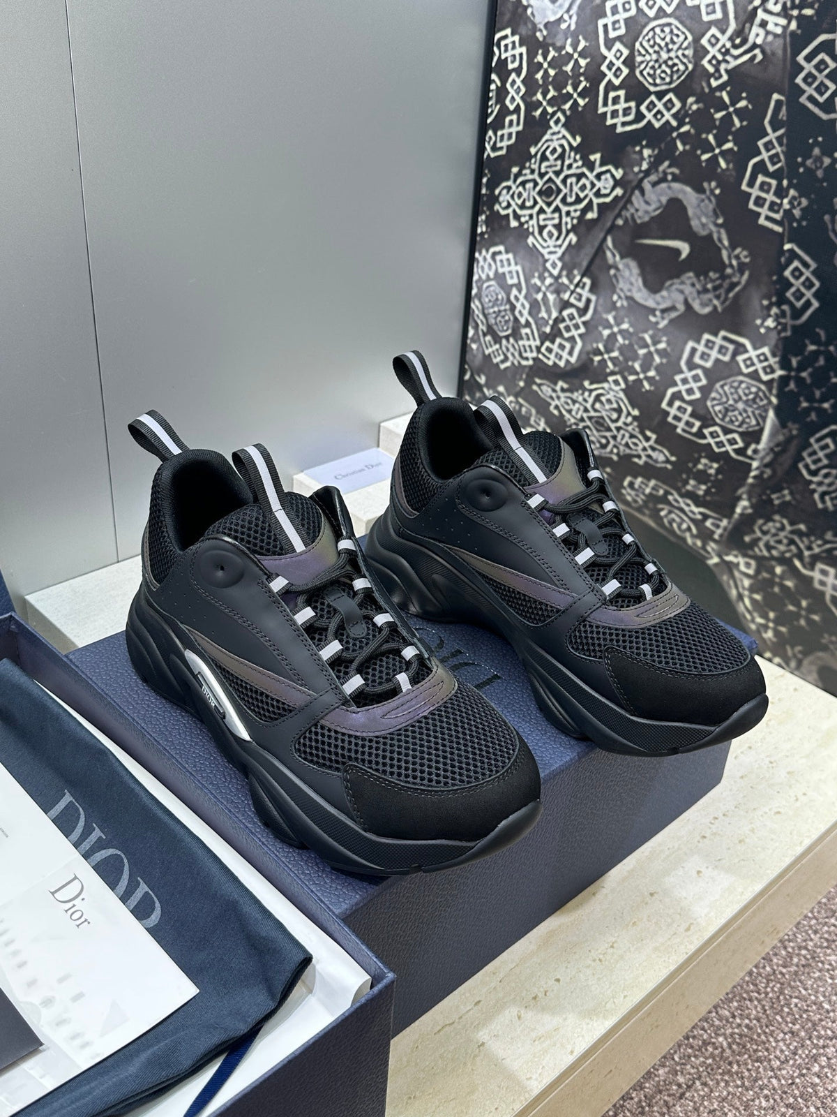 CD 26s Men B22 Sneakers Black Mesh 731952