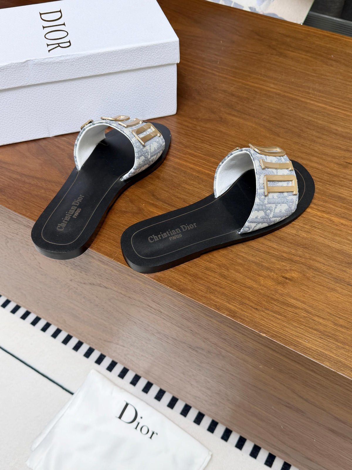 CD 26s D Way Slide Light Grey Dior Oblique Embroidered Cotton With Gold Hardware 624195