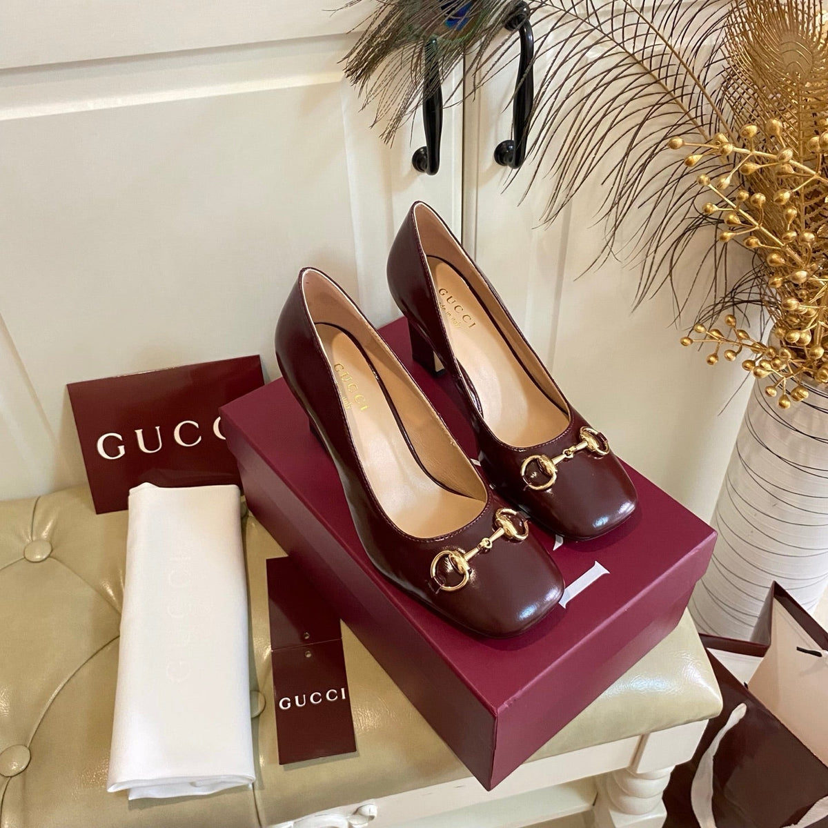 Gucci 26s Horsebit Mid-Heel Pumps 7.5cm Dark Red Calfskin