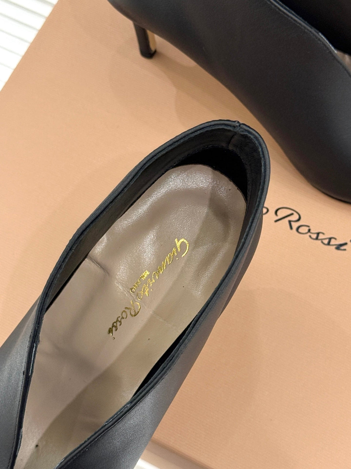 GR 26s Vania Pumps 9cm Black Leather 175086