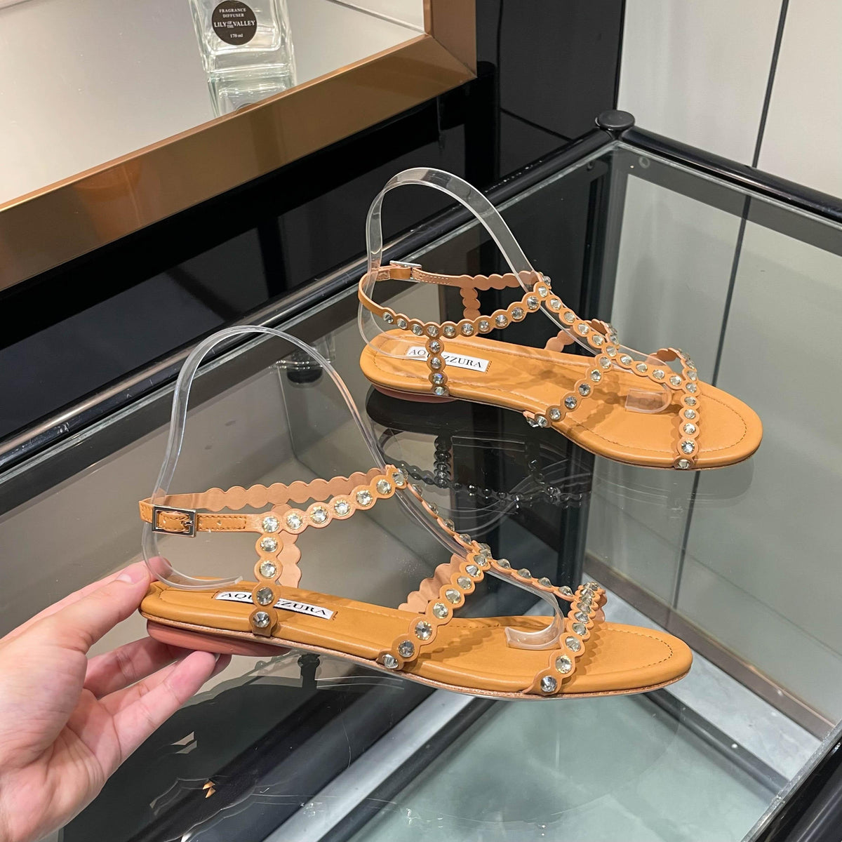 Aquazzura 26s Flat Sandals Camel Calfskin Crystal Embellished 492715