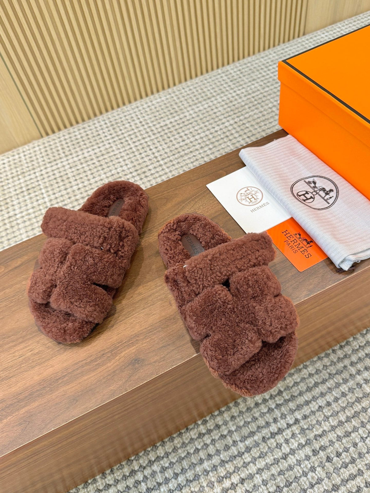 HM 26s Chypre Sandals Moka Shearling 175169