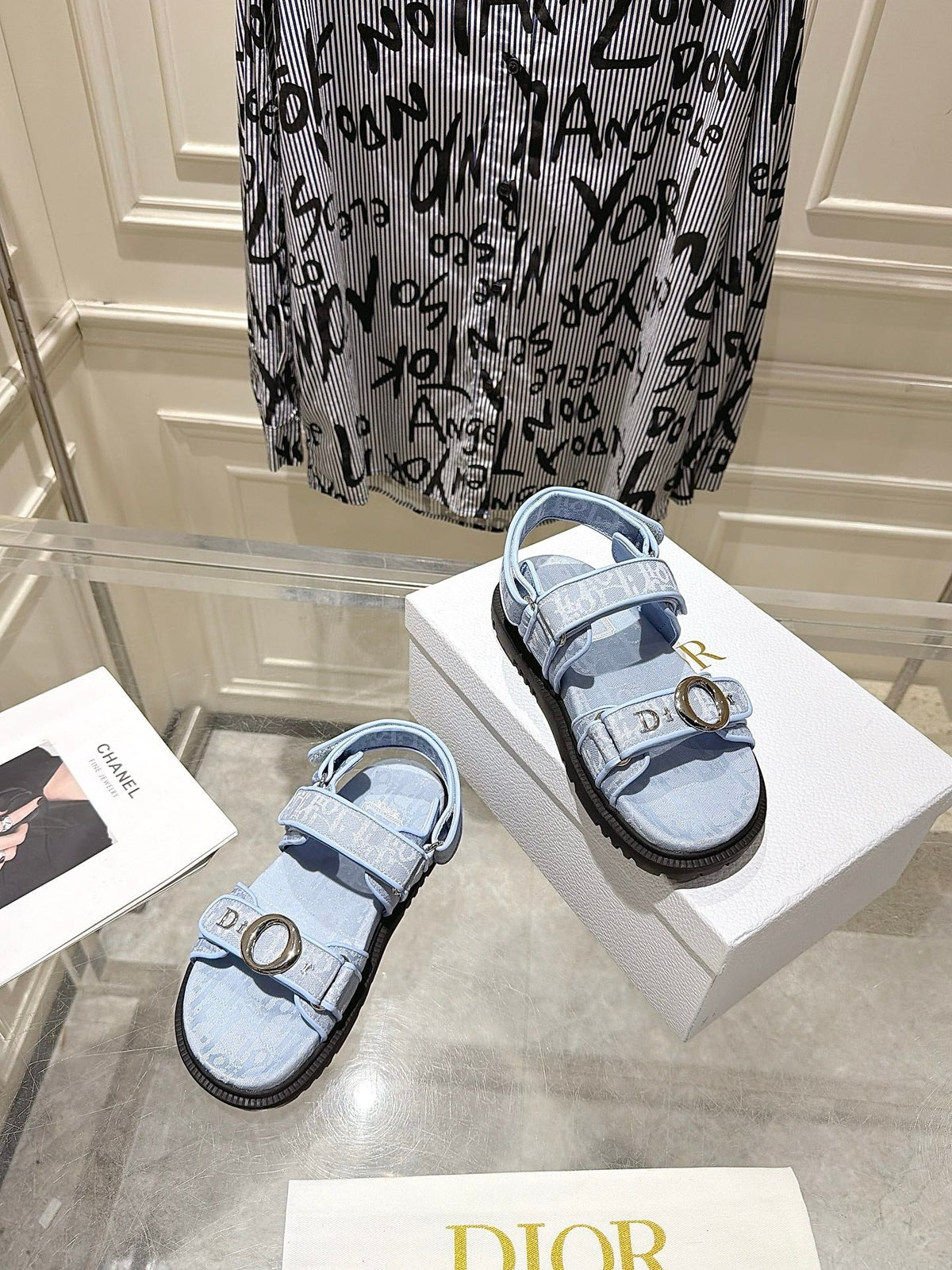 CD 26s Velcro Sandals Light Blue Oblique Canvas 592814