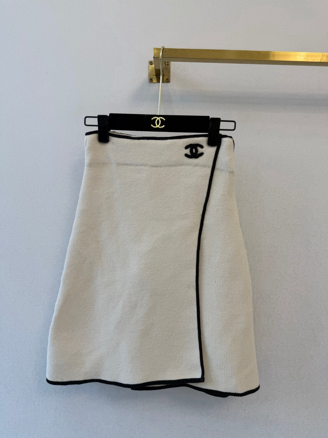 Chanel 2026 Contrast Trim Knit Vest Skirt and Cardigan 3-Piece Set Cotton Blend 438190