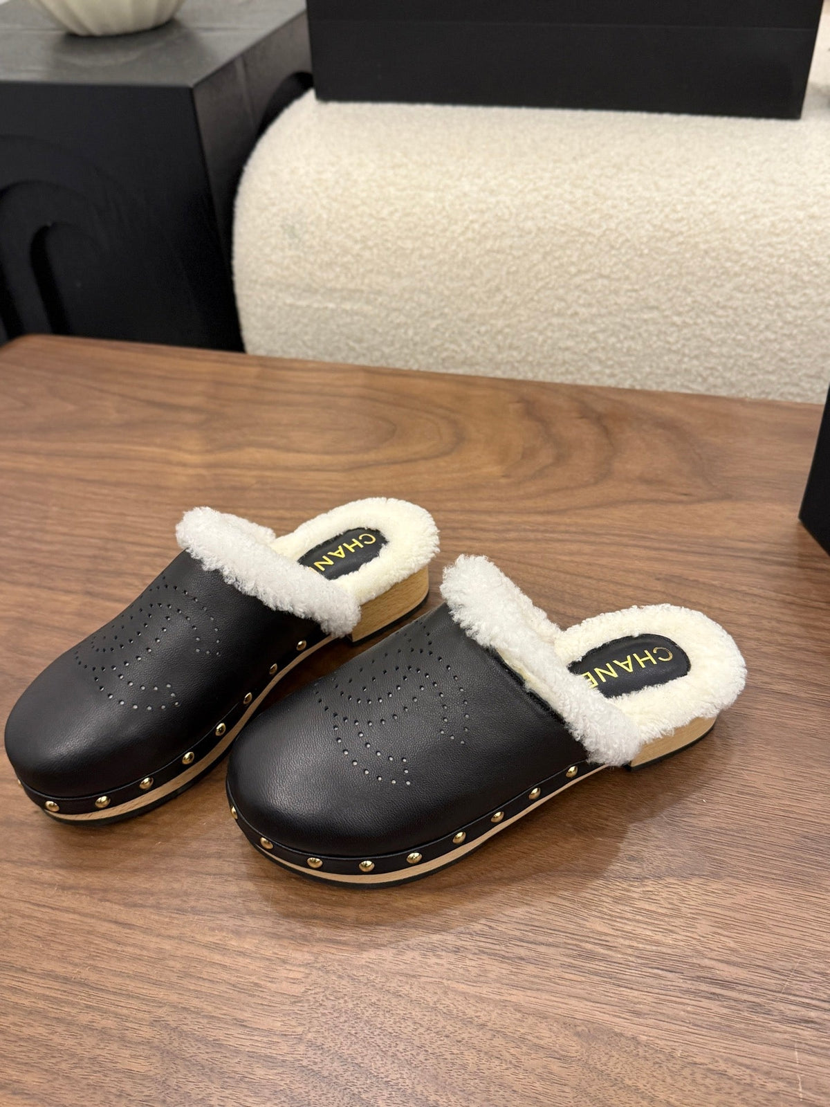Chanel 2026 CC Logo Mule Suede Leather Wool 173192