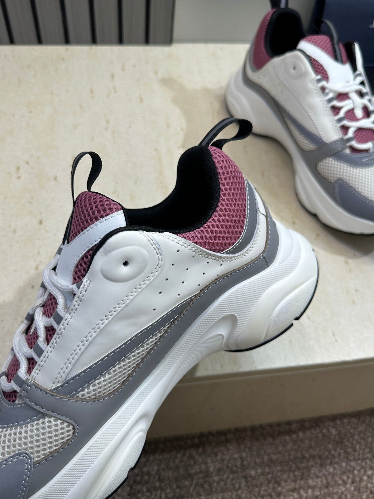 CD 26s Men B22 Sneakers White Grey Pink Mesh 719284