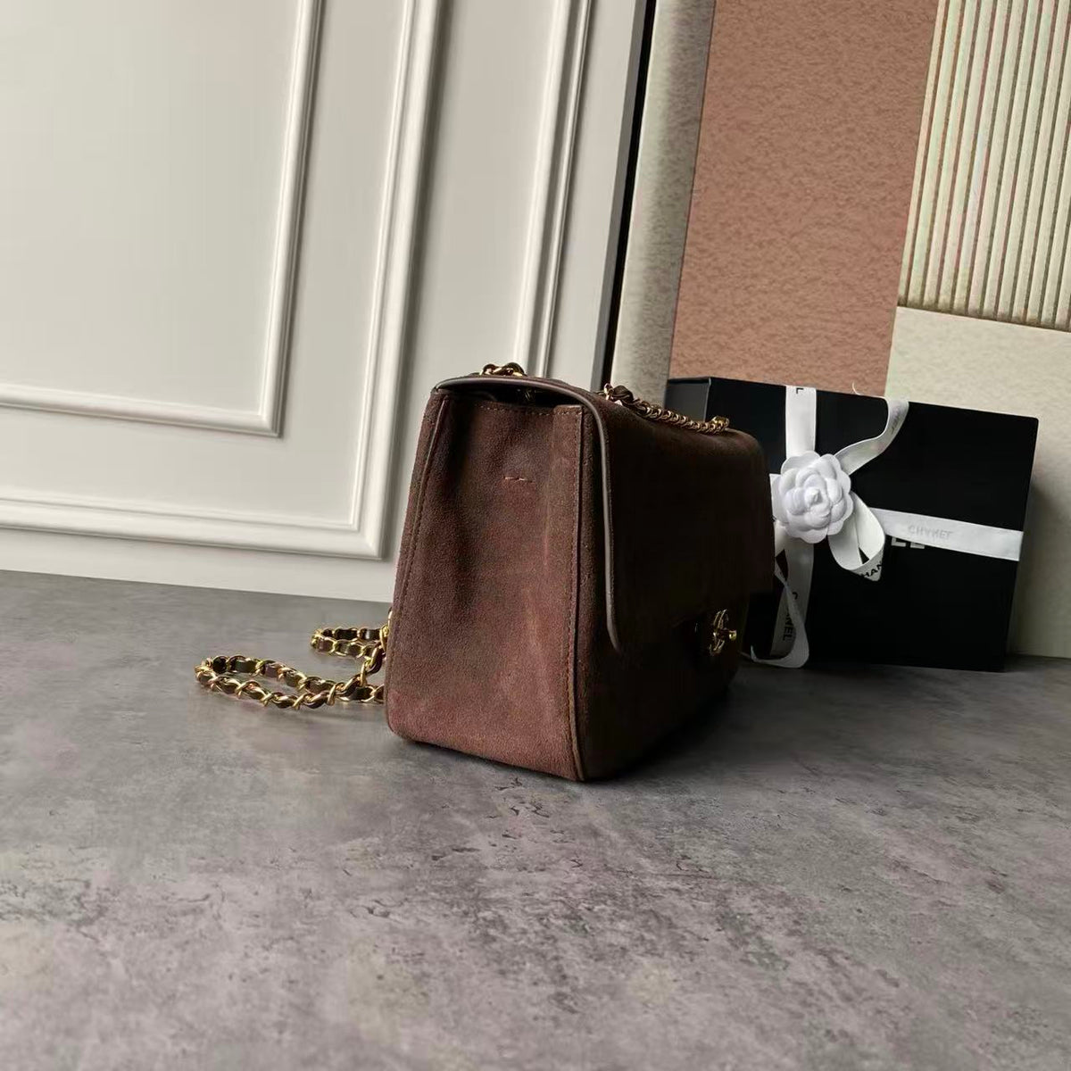 CC Maxi Flap 32 cm Handbag Dark Brown Suede Calfskin