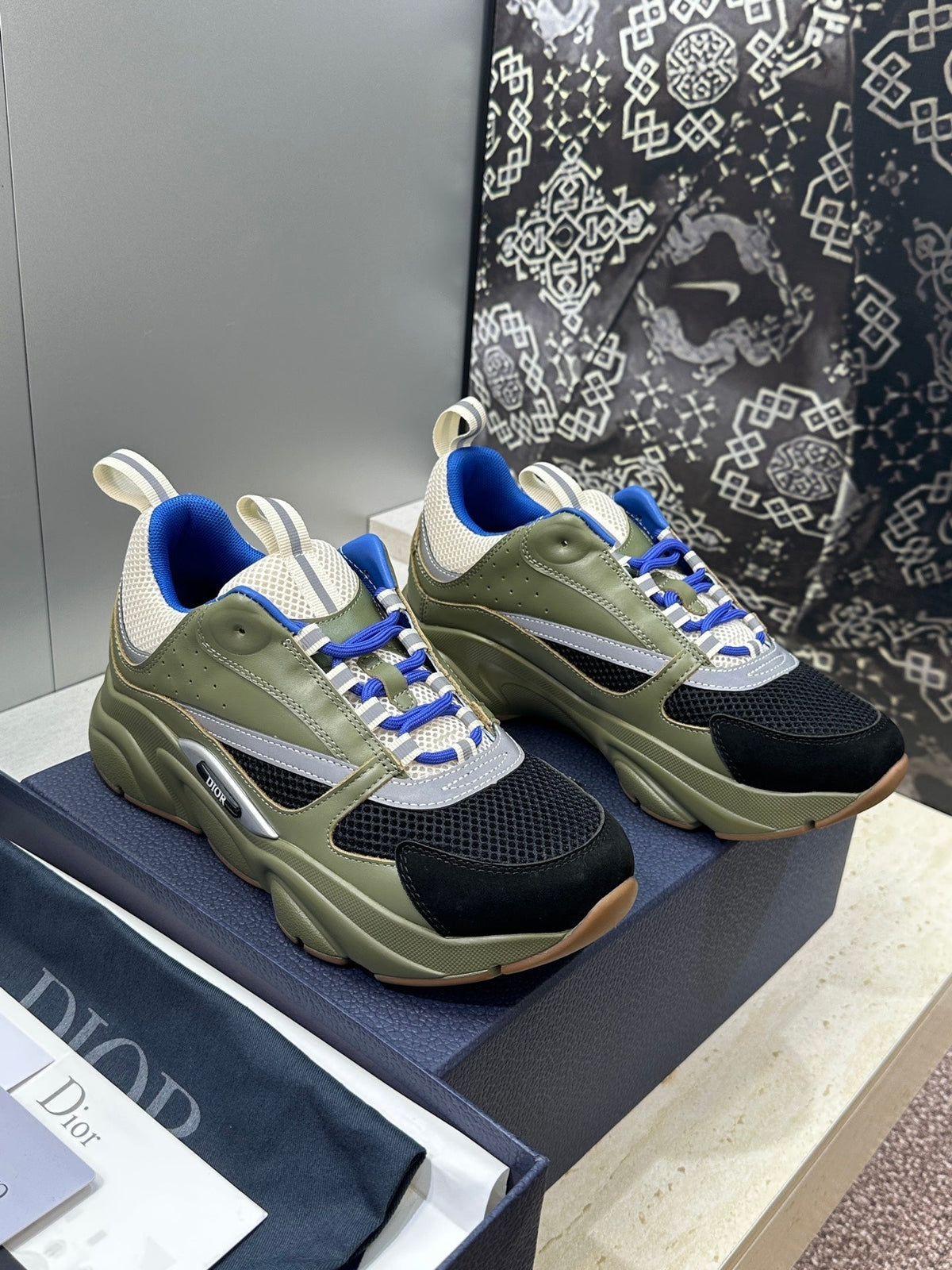 CD 26s Men B22 Sneakers Khaki Green Black Mesh Royal Blue Lining 529184