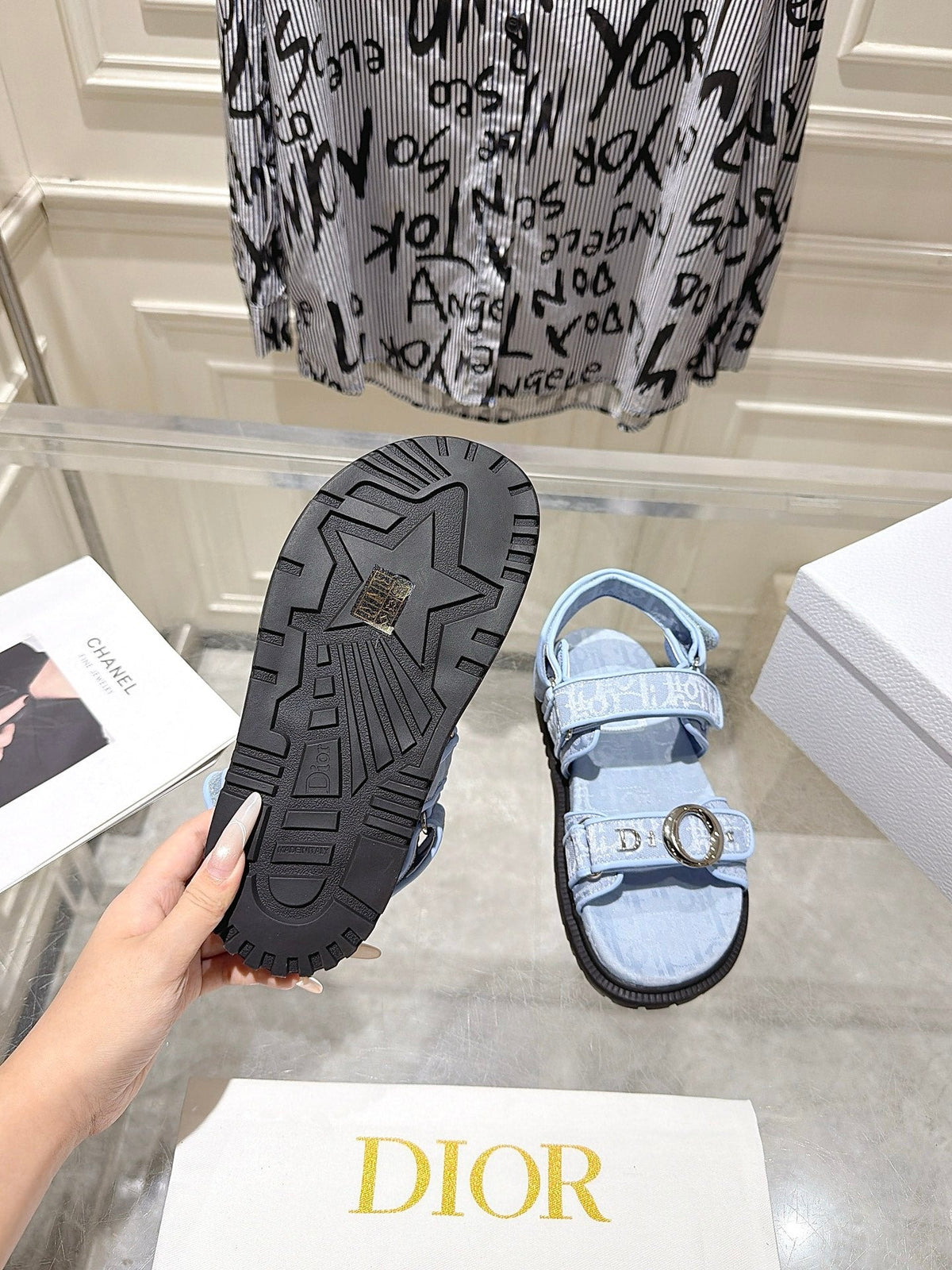 CD 26s Velcro Sandals Light Blue Oblique Canvas 592814