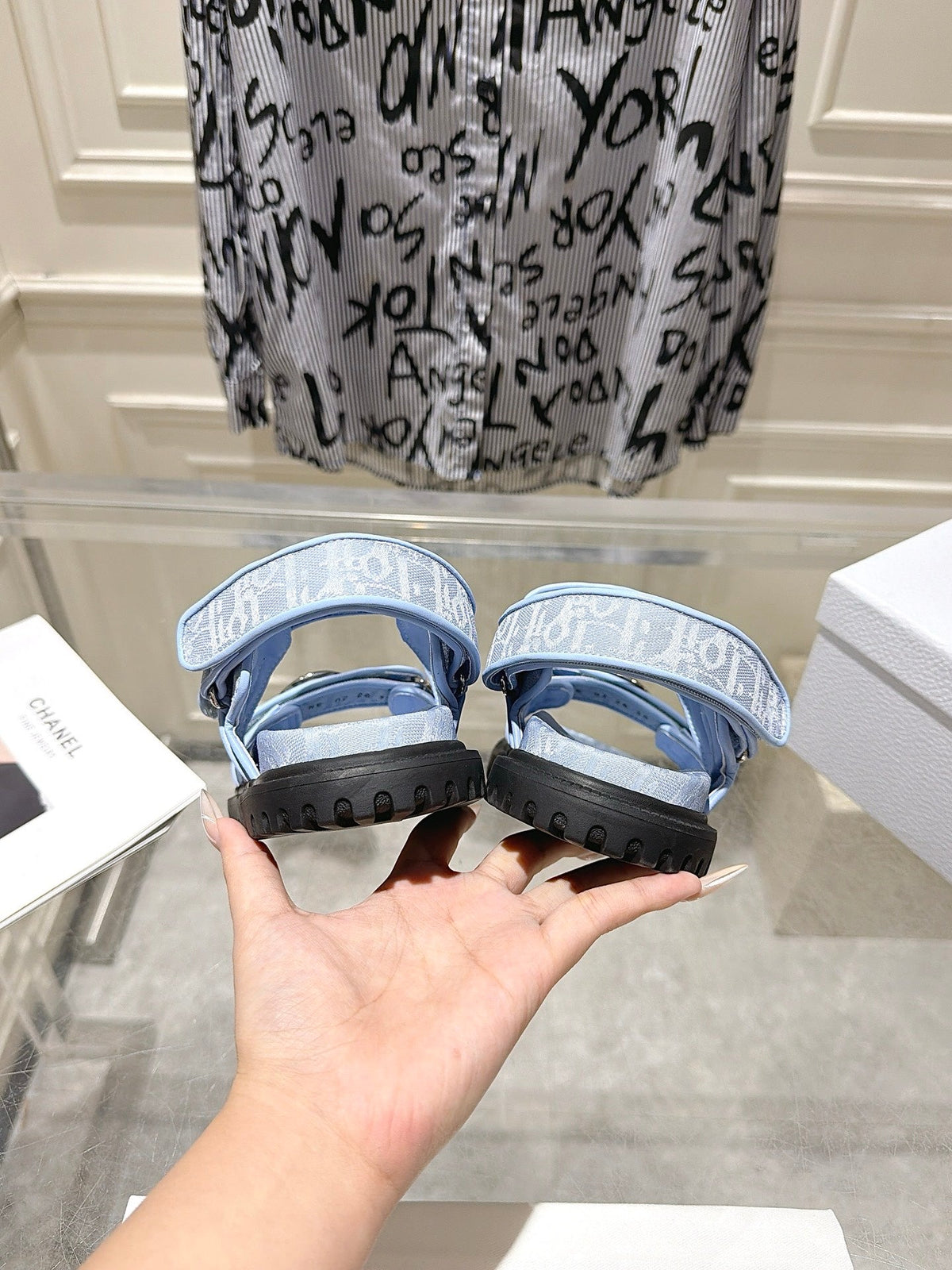 CD 26s Velcro Sandals Light Blue Oblique Canvas 592814
