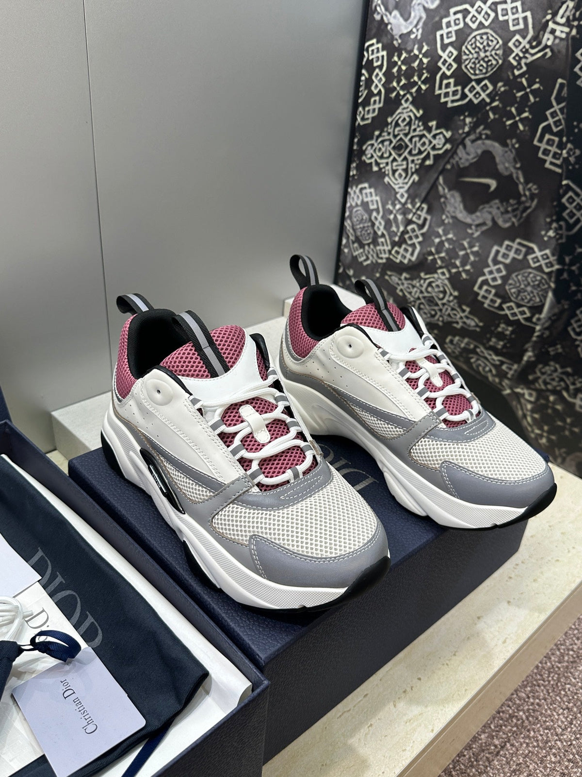 CD 26s Men B22 Sneakers White Grey Pink Mesh 719284
