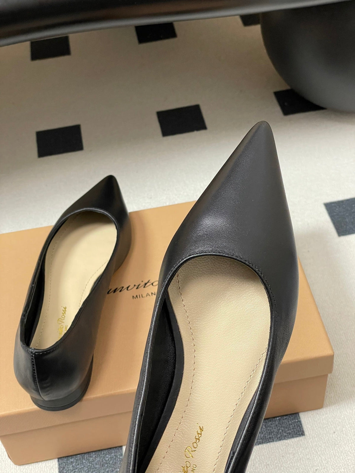GR 26s Flats Black Calfskin 164797