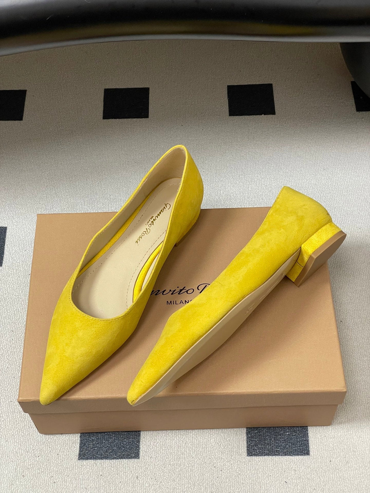GR 26s Flats Yellow Suede 164786