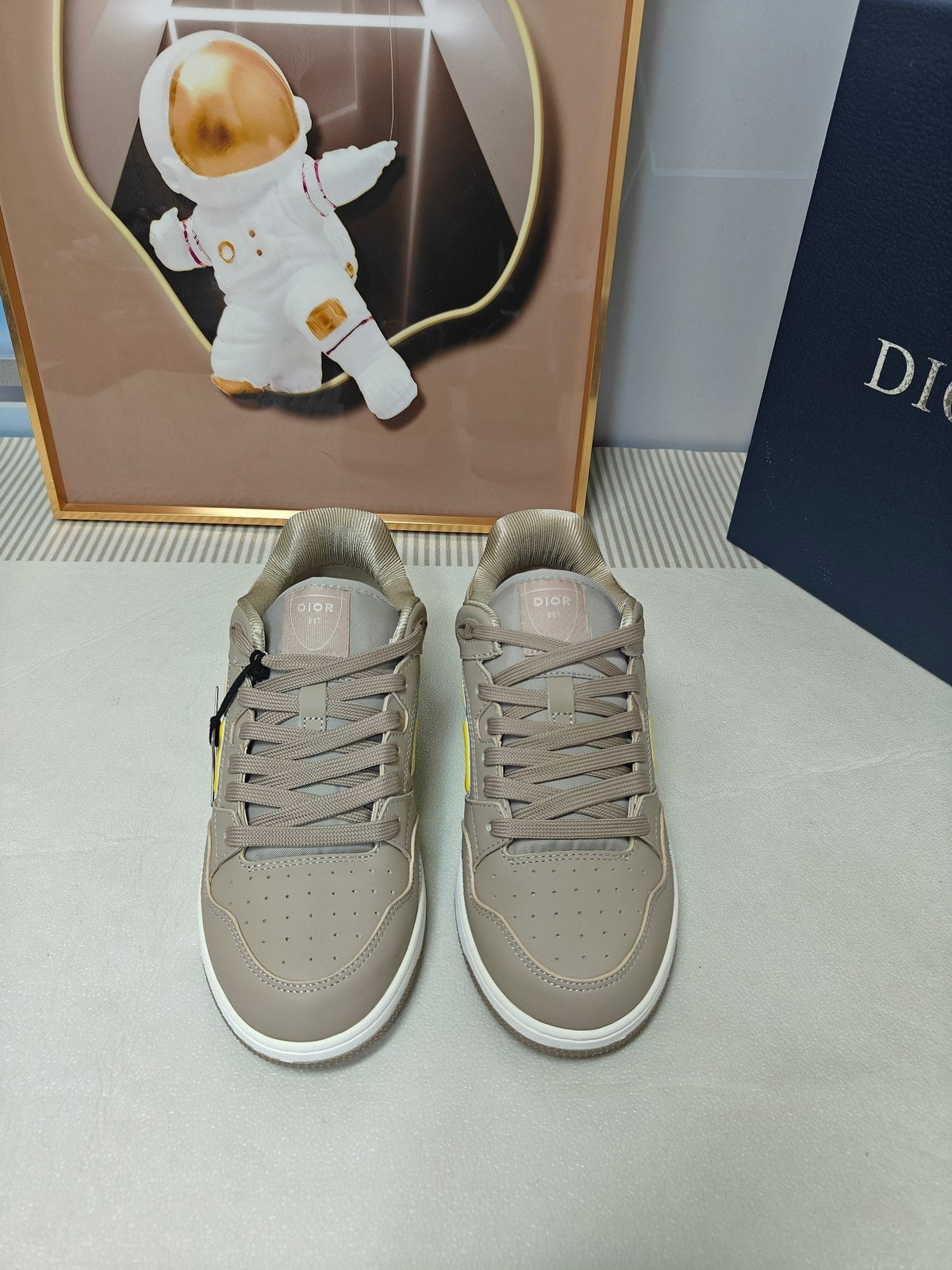 CD 26s Low Top Sneaker Light Brown Calfskin 728419